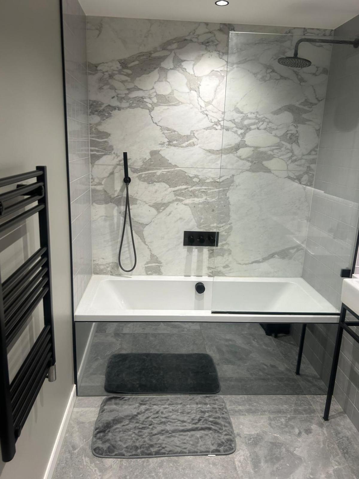 Luxury 1 Bed Greenwich Apartament Londra